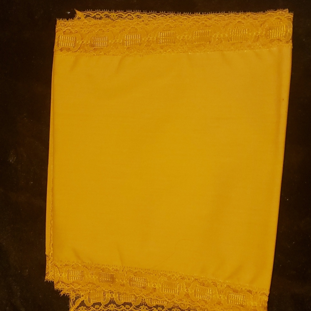 Beautiful Amber/Gold Table Runners - Fall Decor